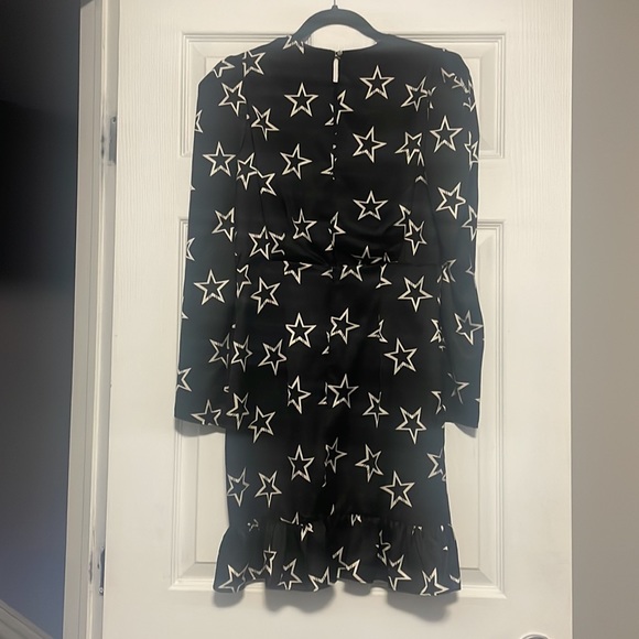 ✨BOGO $8✨ New with tags. Beautiful long sleeve star print dress - Picture 2 of 3